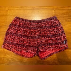 Patagonia || Barely Baggies Shorts Red Black Aztec SMALL